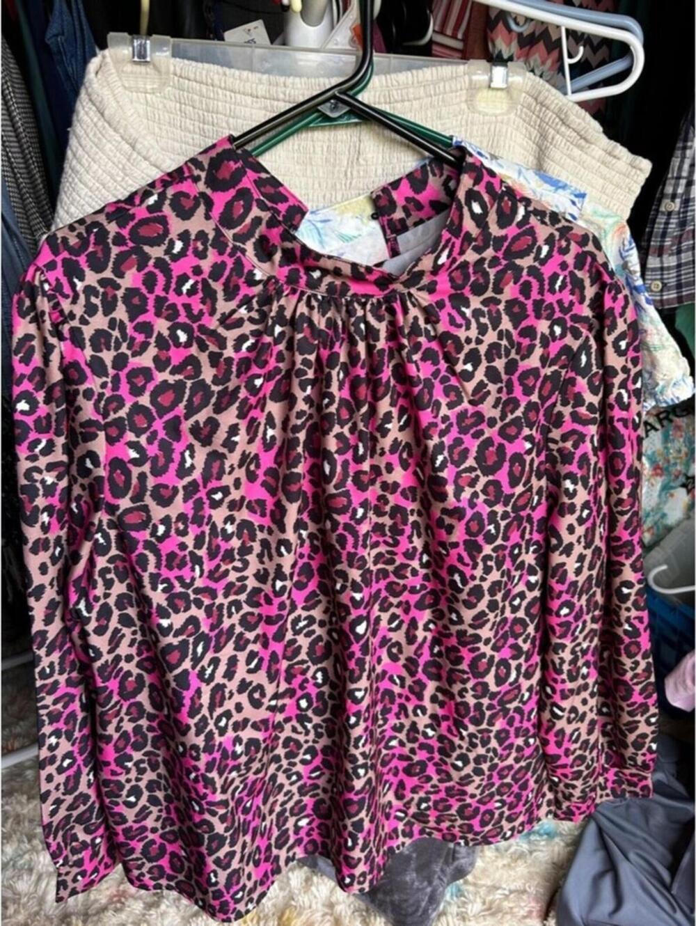 Covani Women's 2XL Pink and Brown Leopard Print Long Sleeve Blouse
